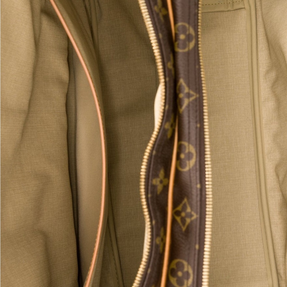 Louis Vuitton Weekender - Picture 5 of 5